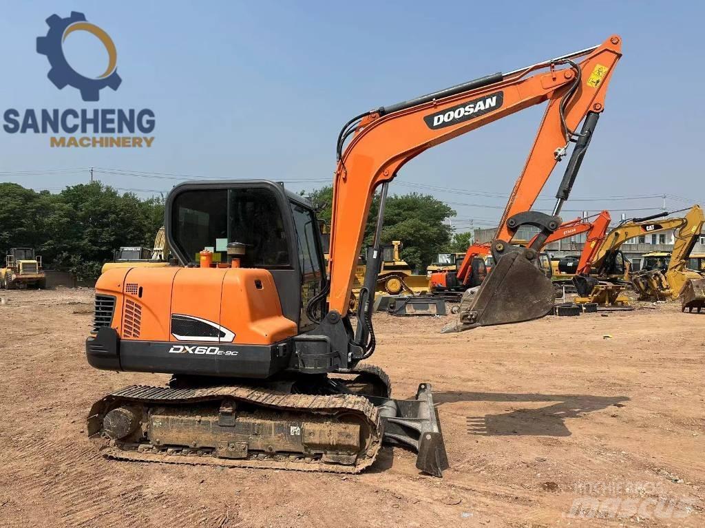Doosan DX 60 Miniescavatori