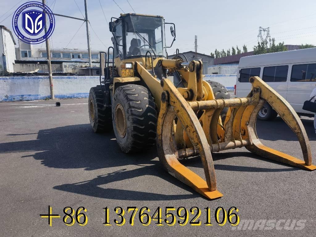 Komatsu WA 320-3 Pale gommate