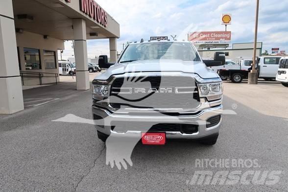 RAM 3500 HD Camion con sponde ribaltabili