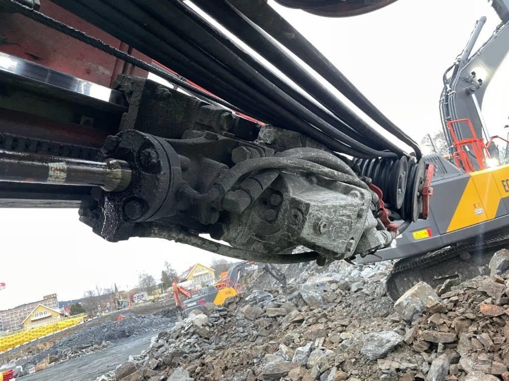 Sandvik DX800i Perforatrici di superficie