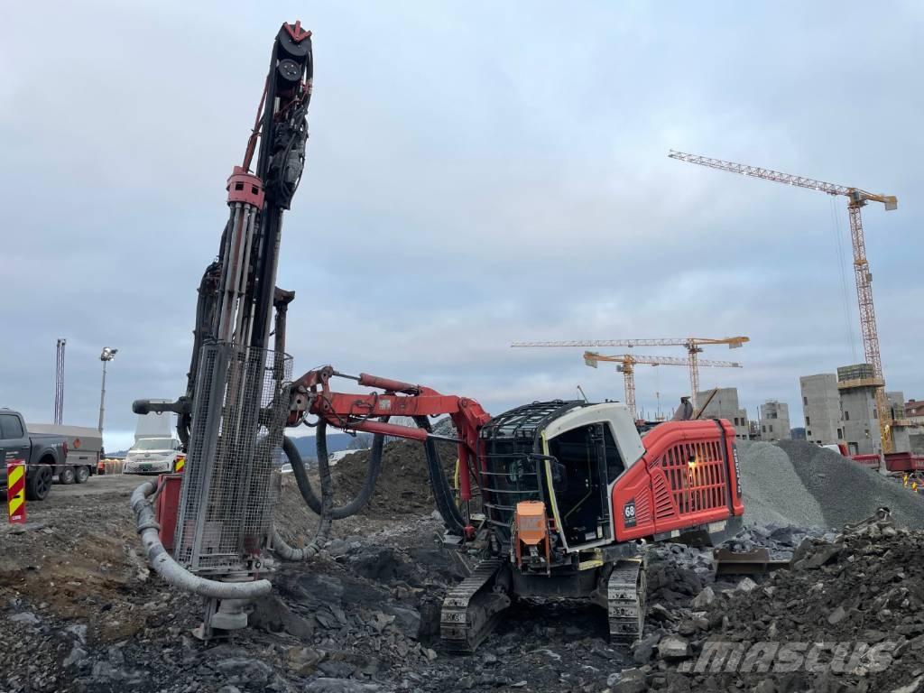 Sandvik DX800i Perforatrici di superficie