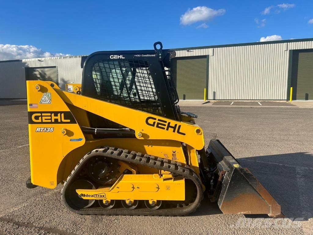 Gehl RT135 Mini Pale Gommate