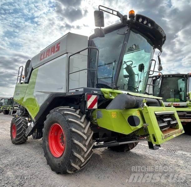 CLAAS TRION 520 Mietitrebbiatrici