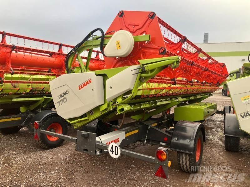 CLAAS TRION 520 Mietitrebbiatrici