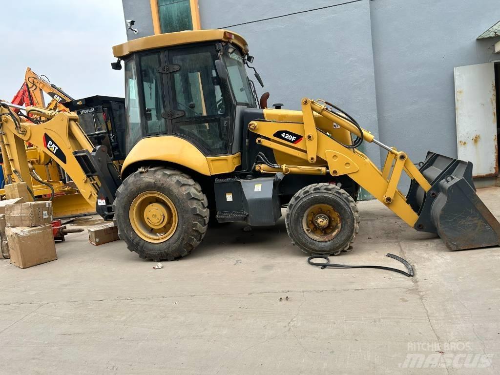 CAT 420 F Terne