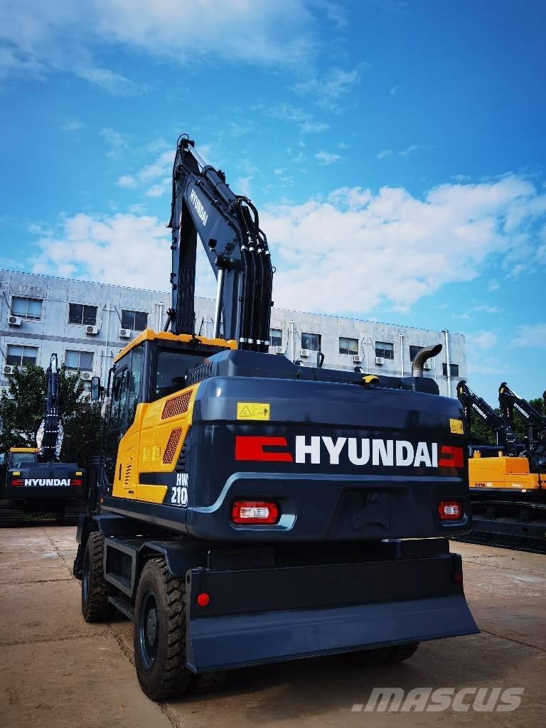 Hyundai 210W-9 Escavatori gommati