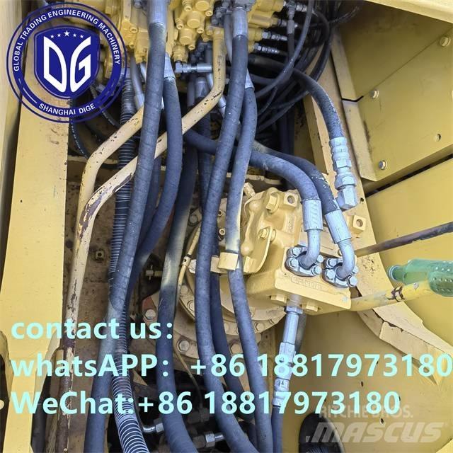 Komatsu PC220-7 Escavatori cingolati