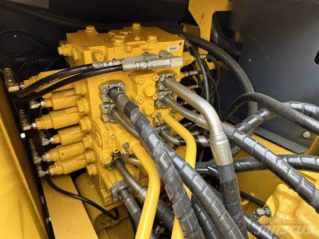 Komatsu PC 200-8 Escavatori cingolati