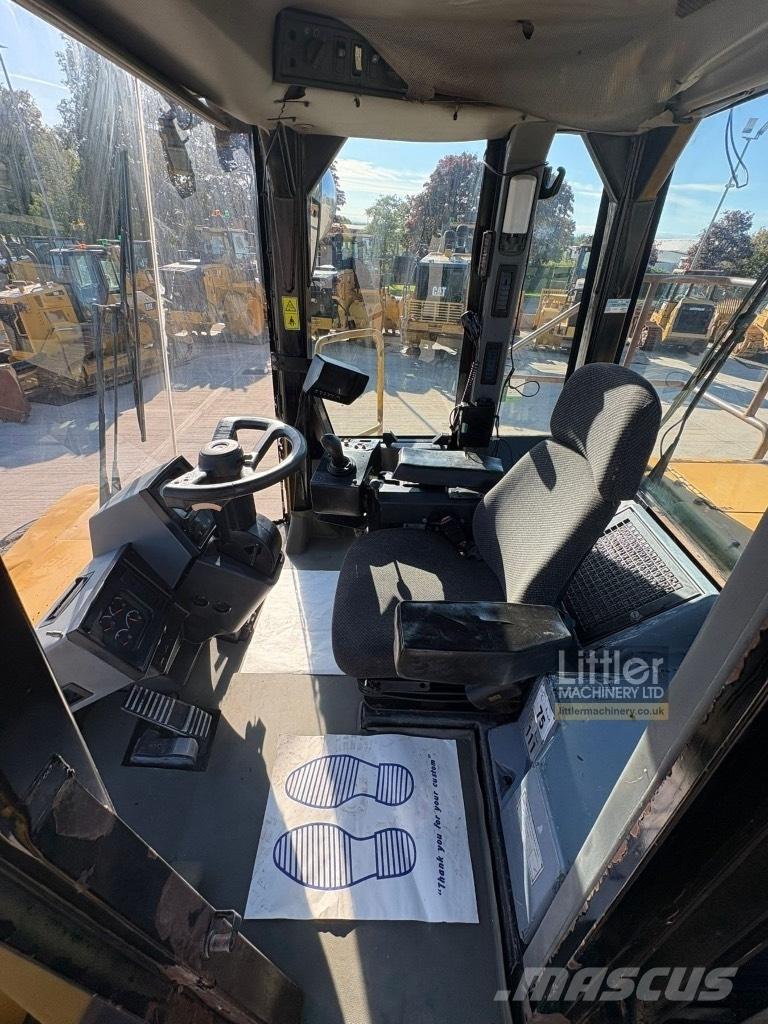 CAT 824 H Dozer gommati