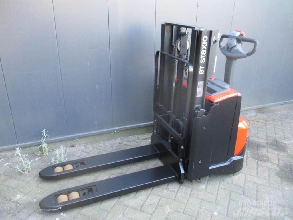 BT SWE 200D Transpallet uomo a terra