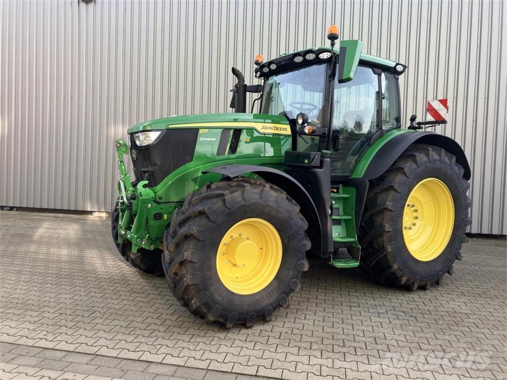 John Deere 6R 215 Trattori
