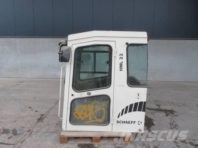 Schaeff HML 22 Cabine e interni