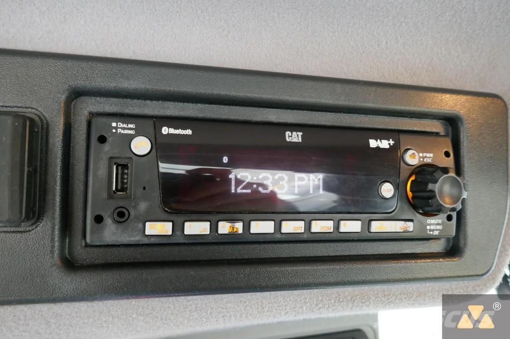 CAT 980M Pale gommate