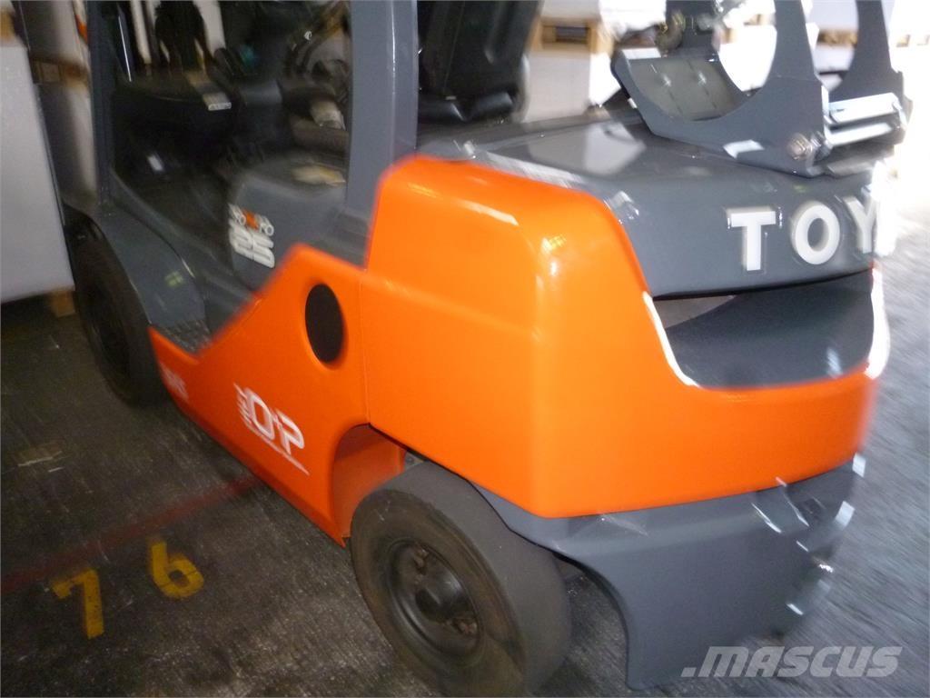 Toyota 02-8FGF25 Carrelli elevatori GPL