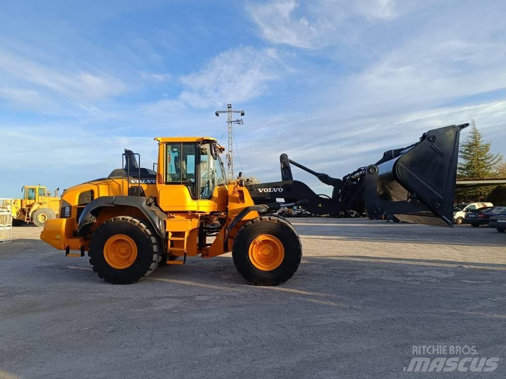 Volvo L 110 H Pale gommate