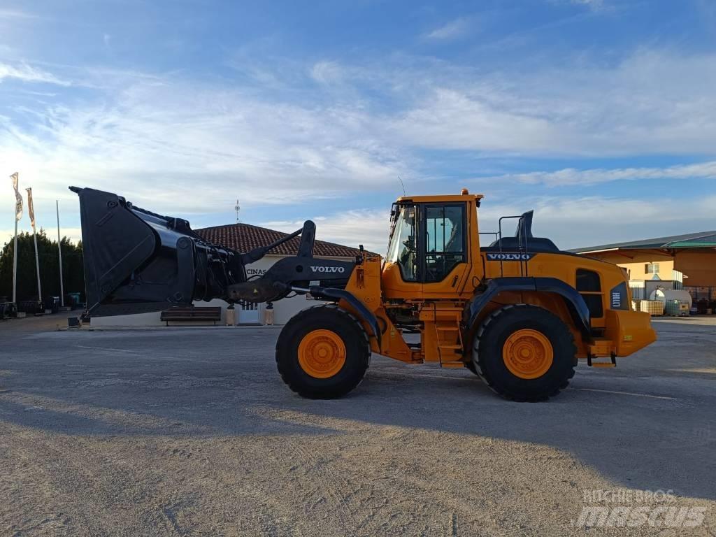 Volvo L 110 H Pale gommate