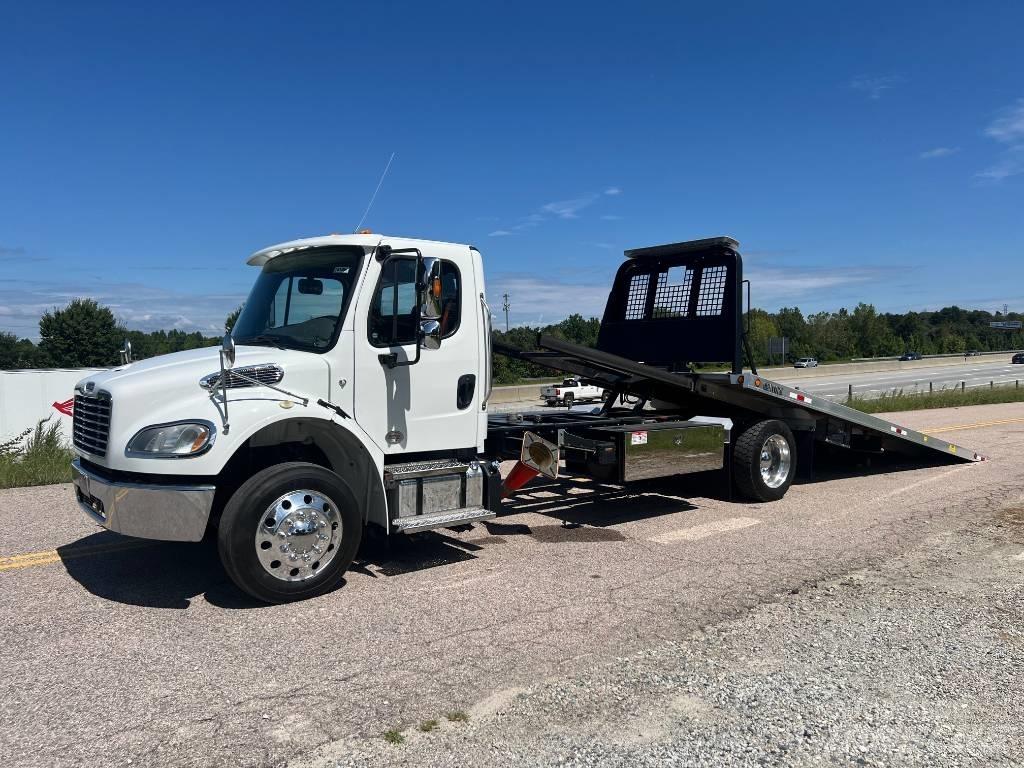 Freightliner M2 Carroattrezzi