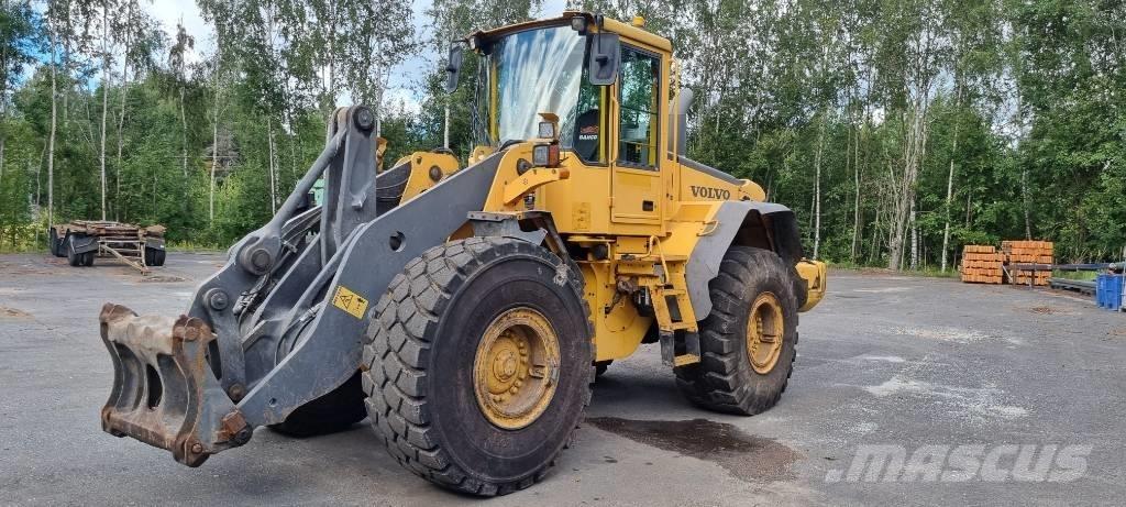 Volvo L 120 E Pale gommate
