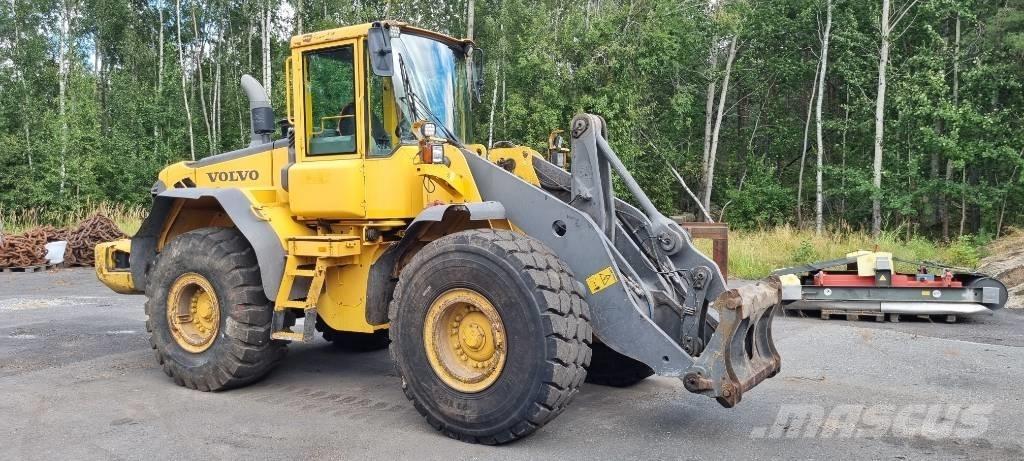 Volvo L 120 E Pale gommate