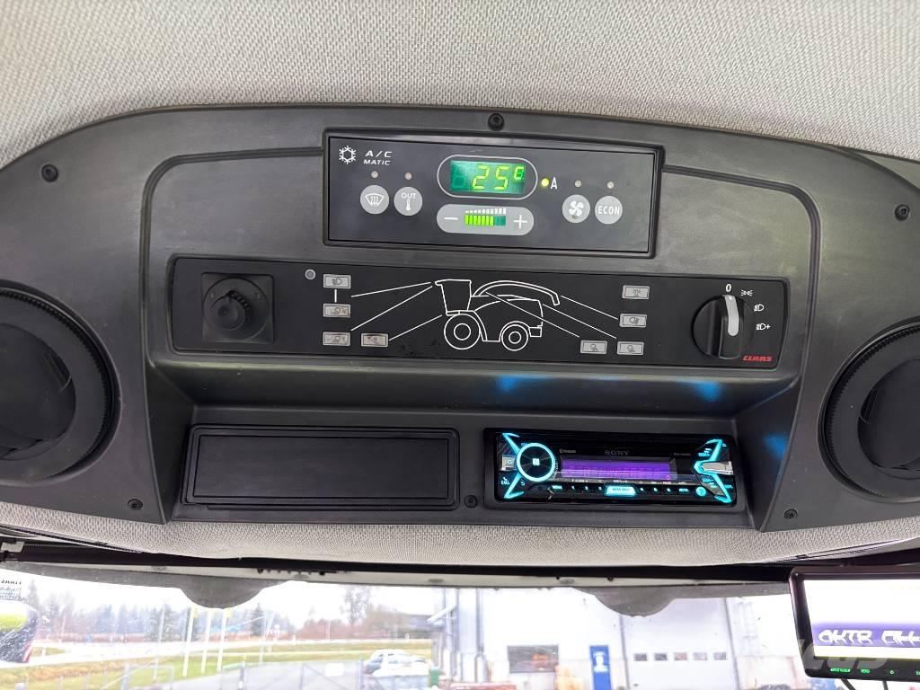 CLAAS Jaguar 930 Trince semoventi