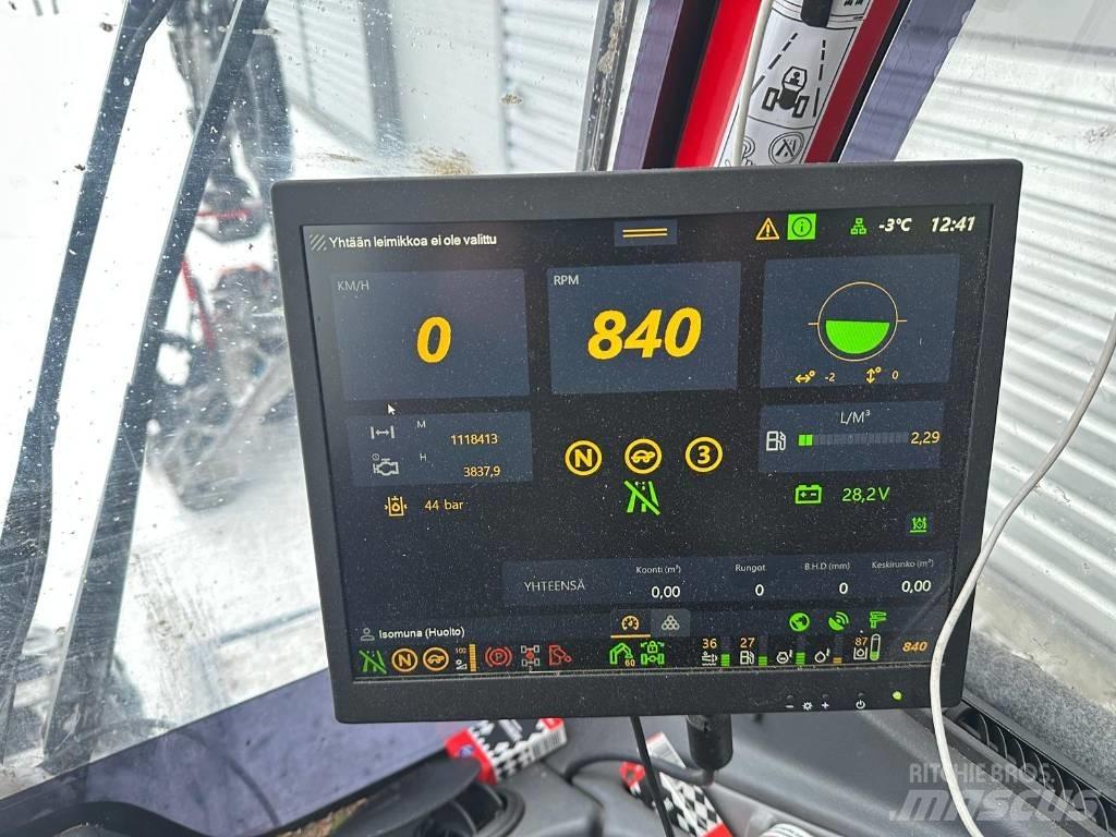 Komatsu 931 XC Abbattitrici, Disboscatrici