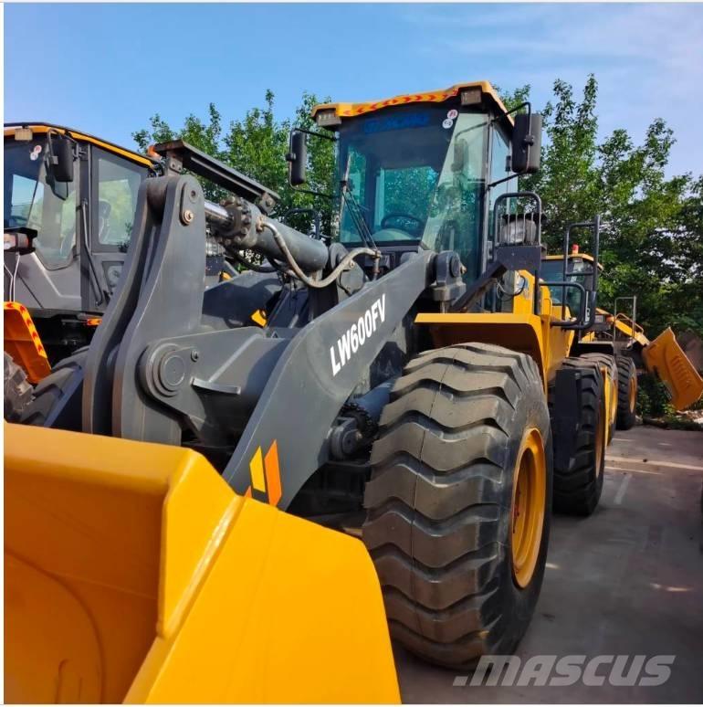 XCMG LW 600 FV Pale gommate