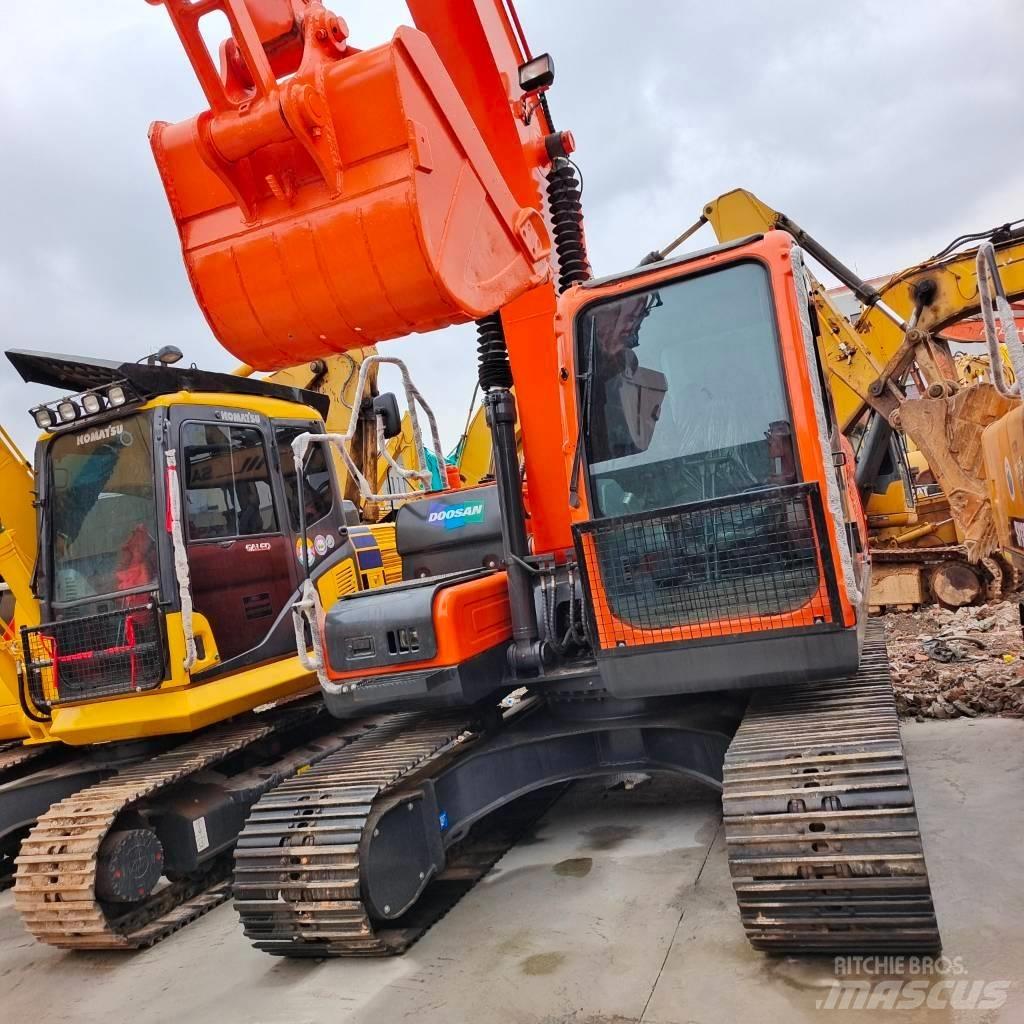 Doosan DX 150 LC Escavatori cingolati