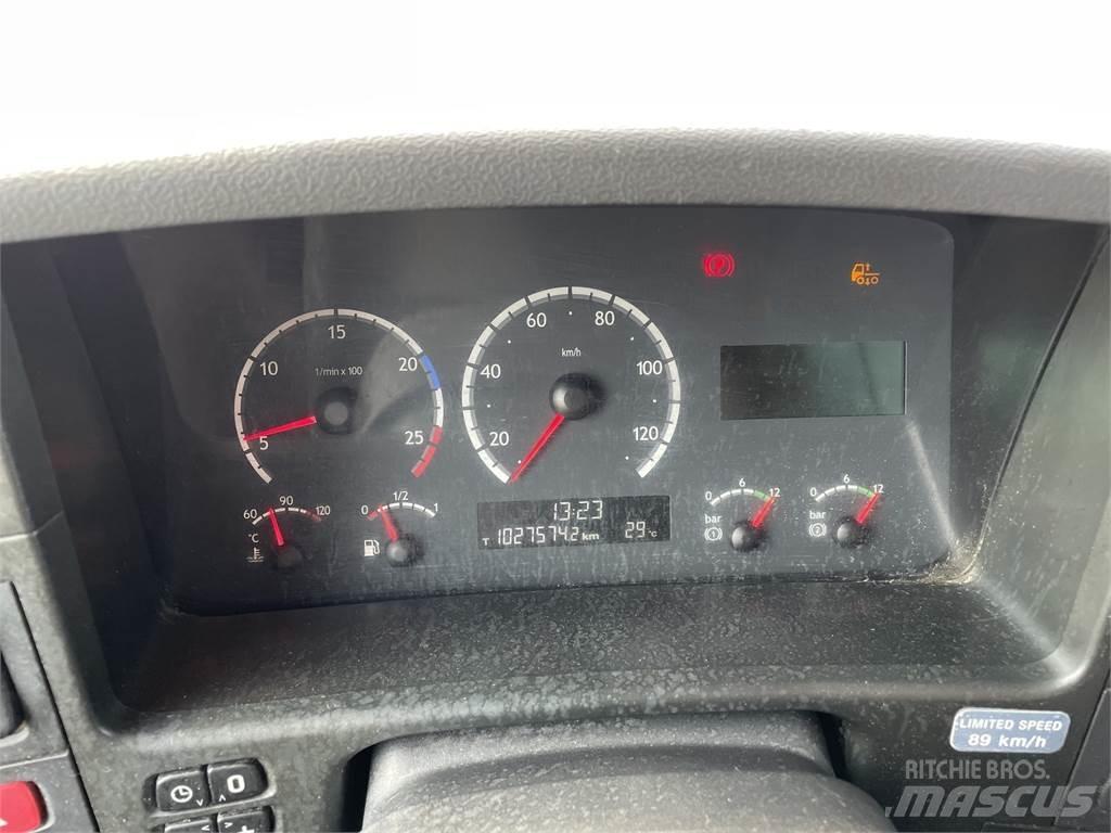 Scania P340 8x4 Autogru