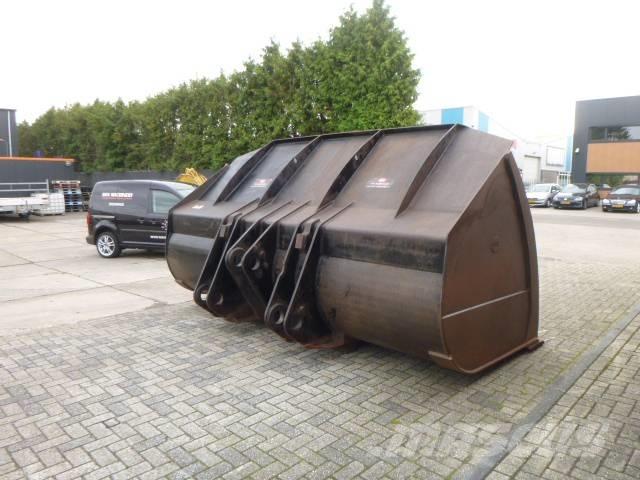  BAC Komatsu WA500 Benne