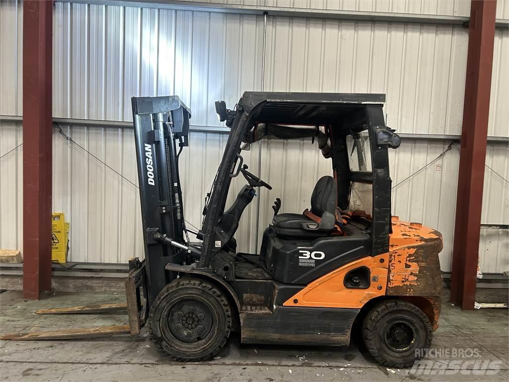 Doosan D30S-5 Carrelli elevatori diesel