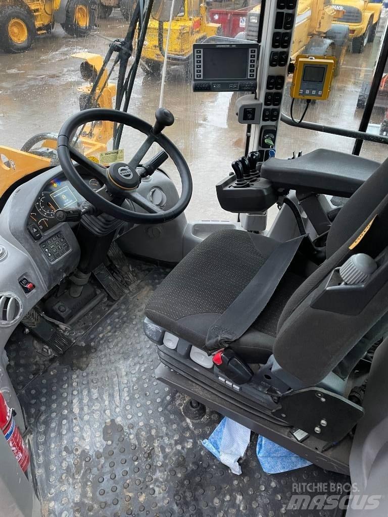 Volvo L110H Pale gommate
