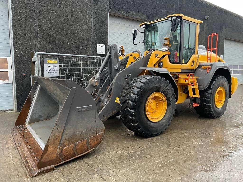 Volvo L110H Pale gommate
