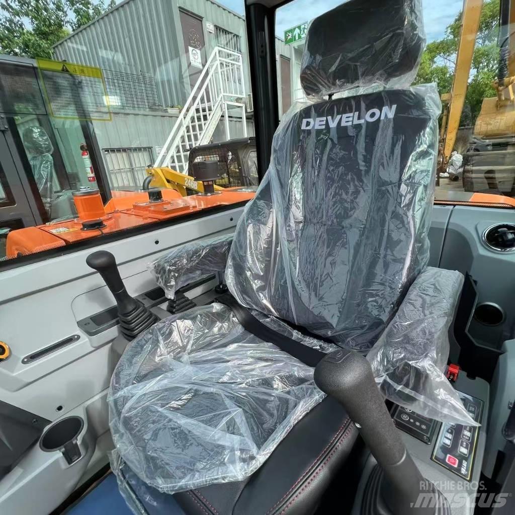 Develon DX60D Miniescavatori