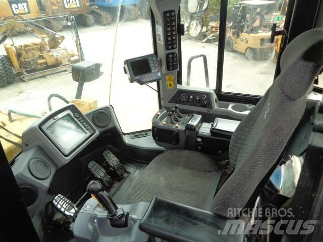 CAT 972 K Pale gommate