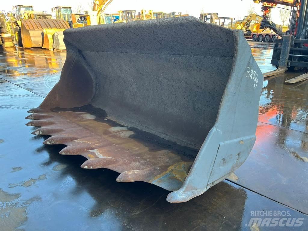 CAT 980 Bucket Benne