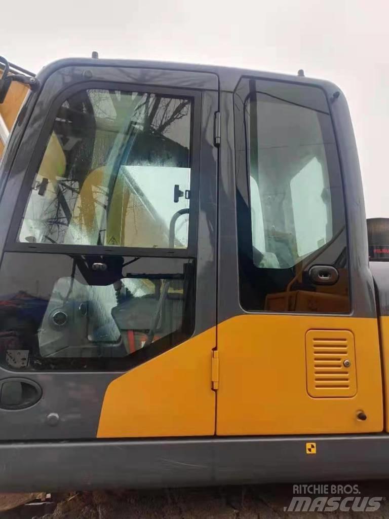 XCMG XE200DA Escavatori cingolati