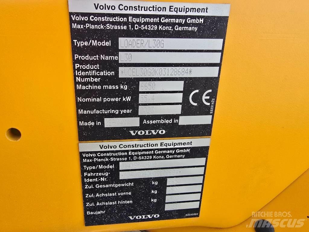 Volvo L 30 G Pale gommate