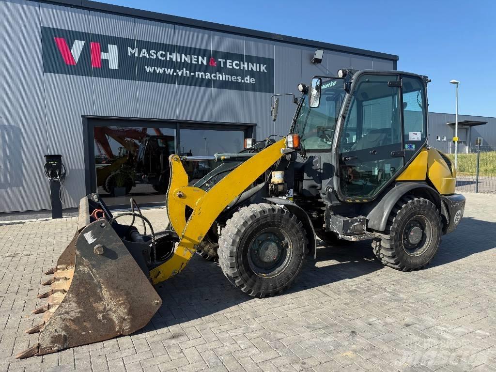 Komatsu WA 70-6 Pale gommate