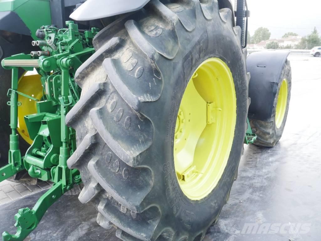 John Deere 6800 Trattori