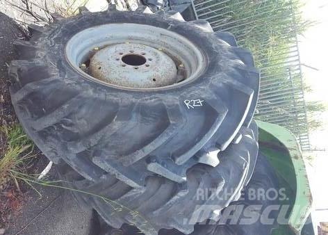  Pneu 16.9R30 Pneumatici, ruote e cerchioni