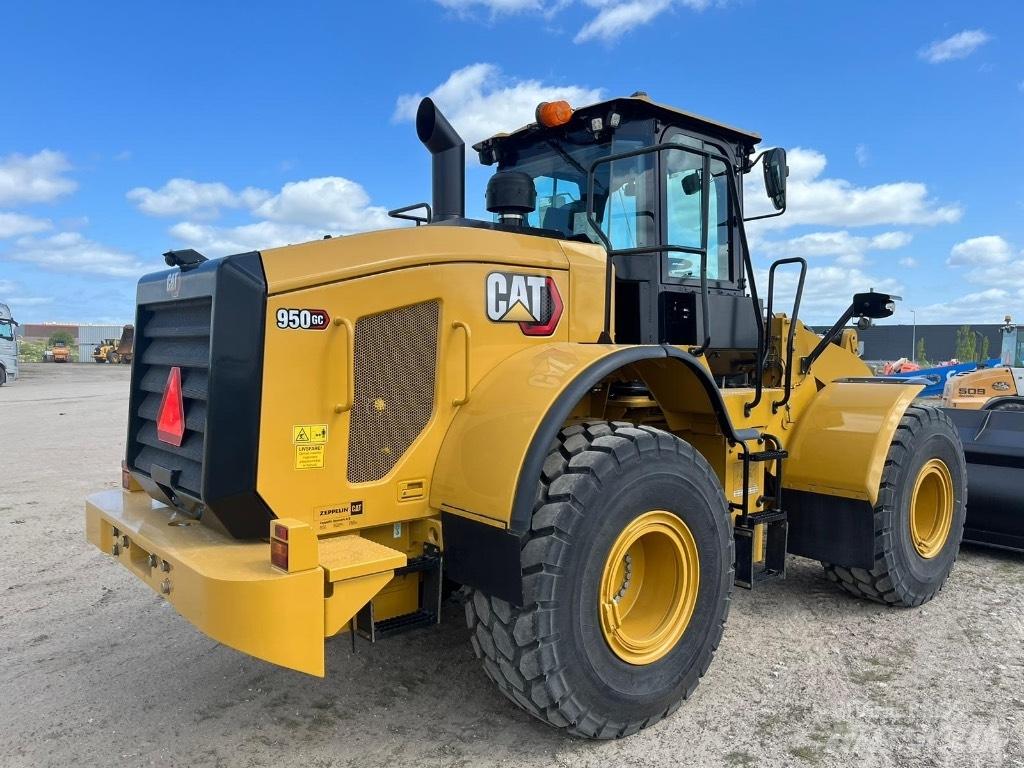 CAT 950 GC Pale gommate
