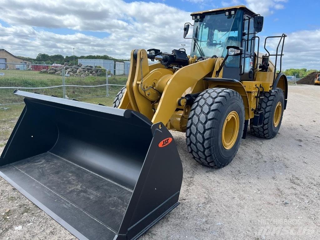 CAT 950 GC Pale gommate