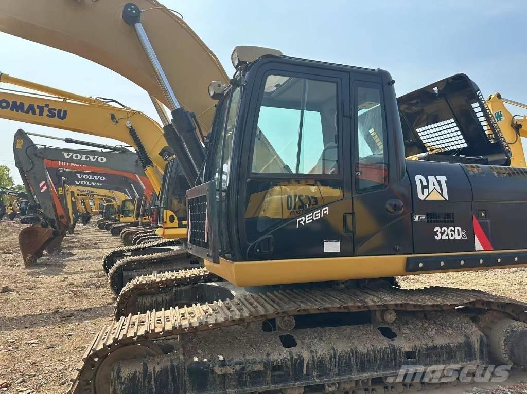 CAT 326 Escavatori cingolati