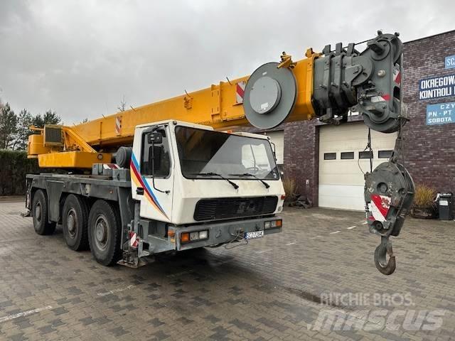 Grove GMK 3050 Gru per tutti i terreni