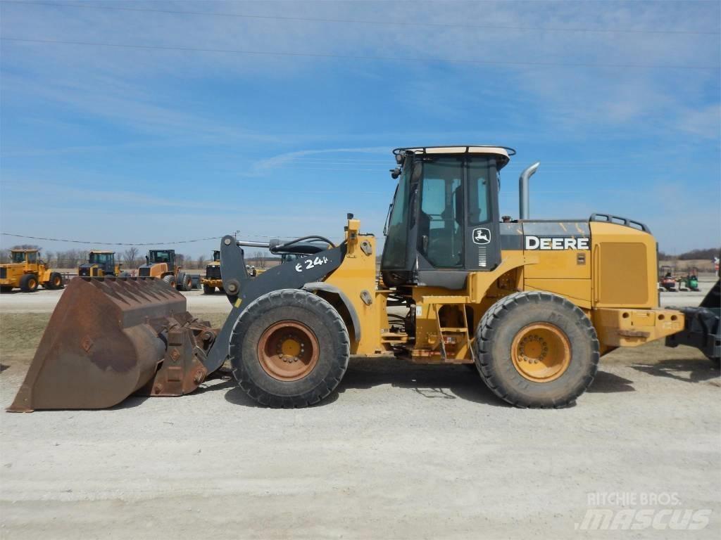 John Deere 624K Pale gommate