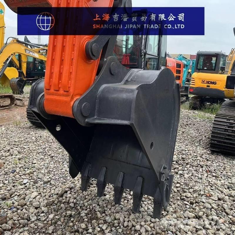 Doosan DX 225 Escavatori cingolati
