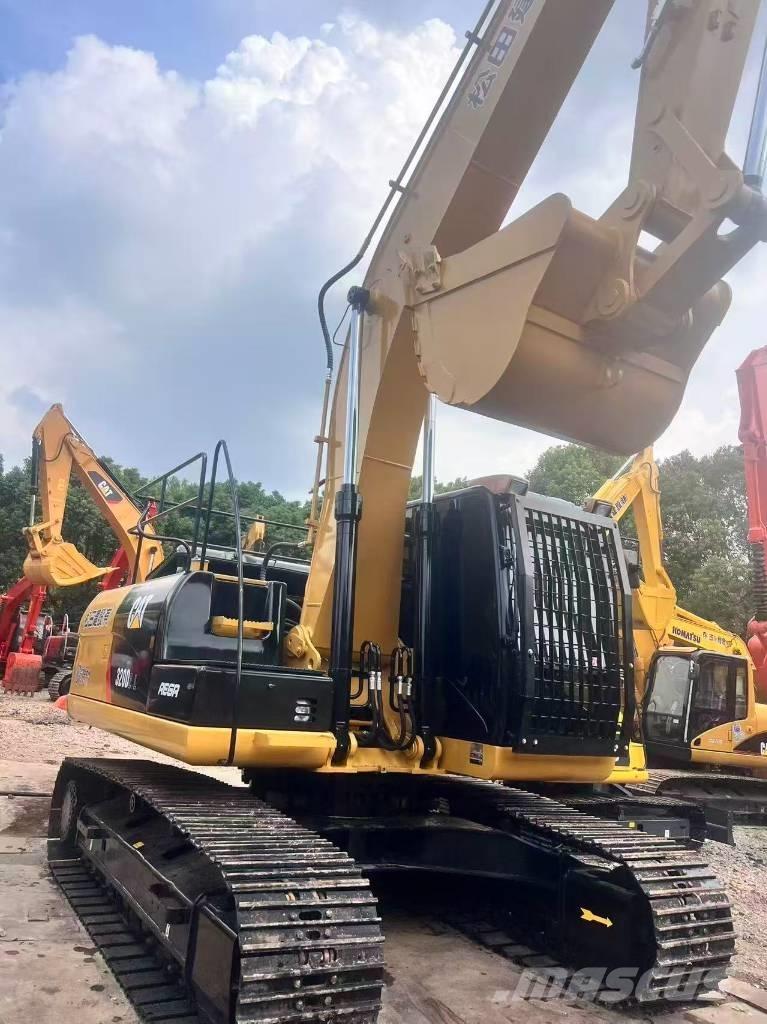 CAT 320 D2L Escavatori cingolati