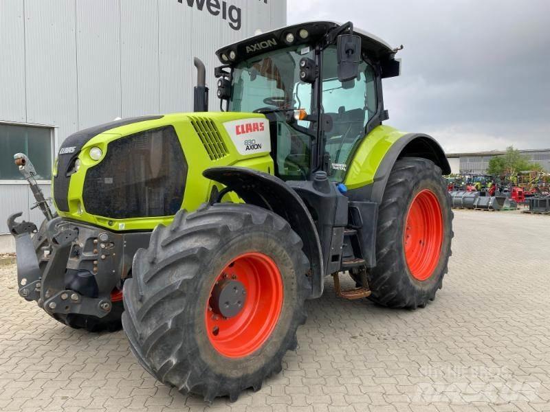 CLAAS AXION 830 Trattori