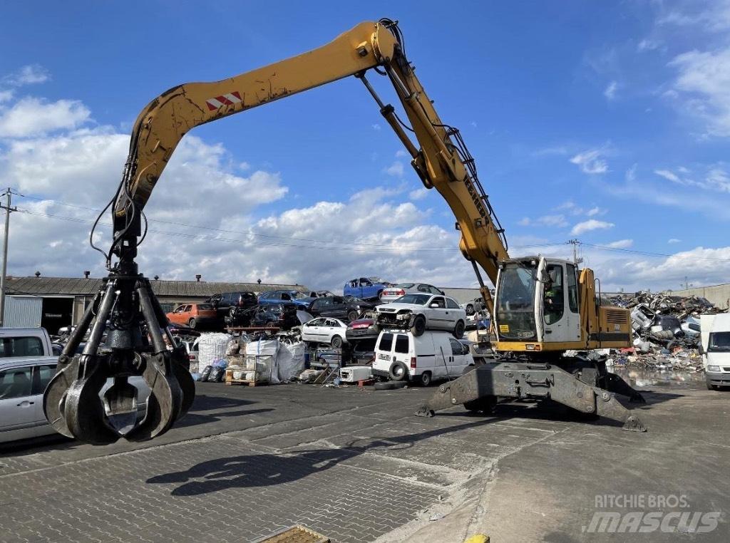 Liebherr 924 Movimentazione rifiuti
