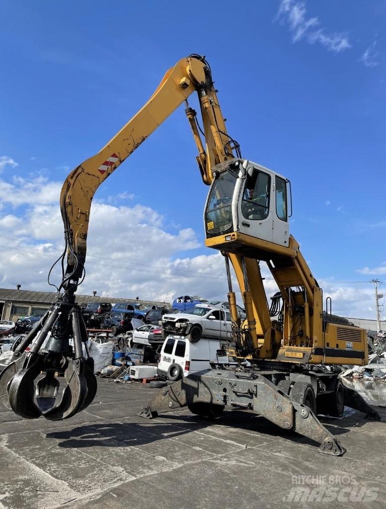 Liebherr 924 Movimentazione rifiuti